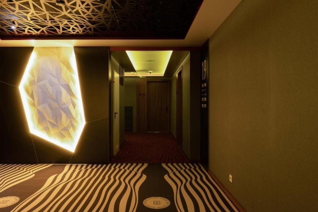 Cube House Daire Kiev Dış mekan fotoğraf